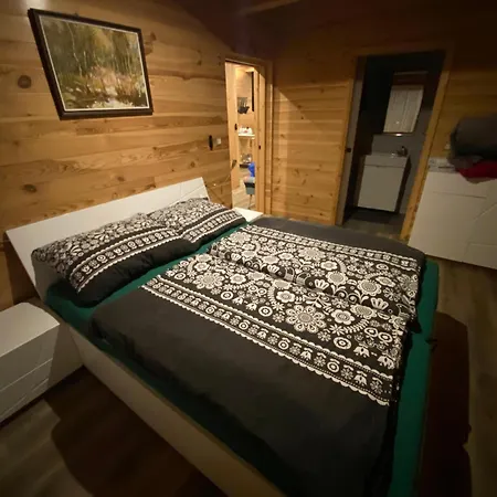 Vaness Velka Lesna